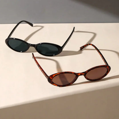 2 bucăți ochelari de soare clasici, decorativi, de modă, cu ramă mică ovală din plastic, pentru călătorii în aer liber, condus și vacanțe la mare