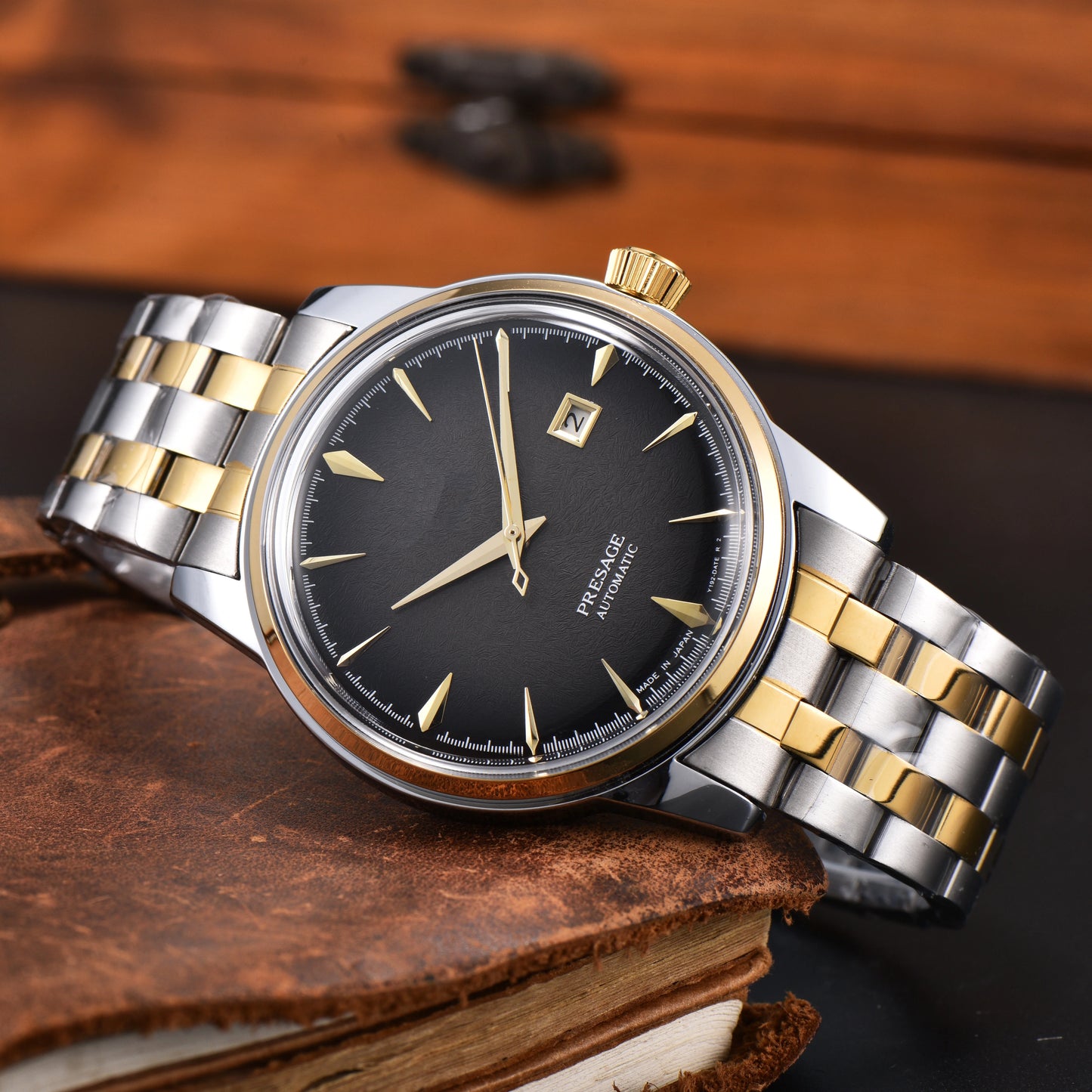 Luxury Retro Men's Self-Winding Automatic Mechanical Watch Radial Sunburst Textured Dial Single Calendar Date Window Polished Stainless Steel Link Bracelet Waterproof Business Dress Male Watch Silver Gold Two Tone Options