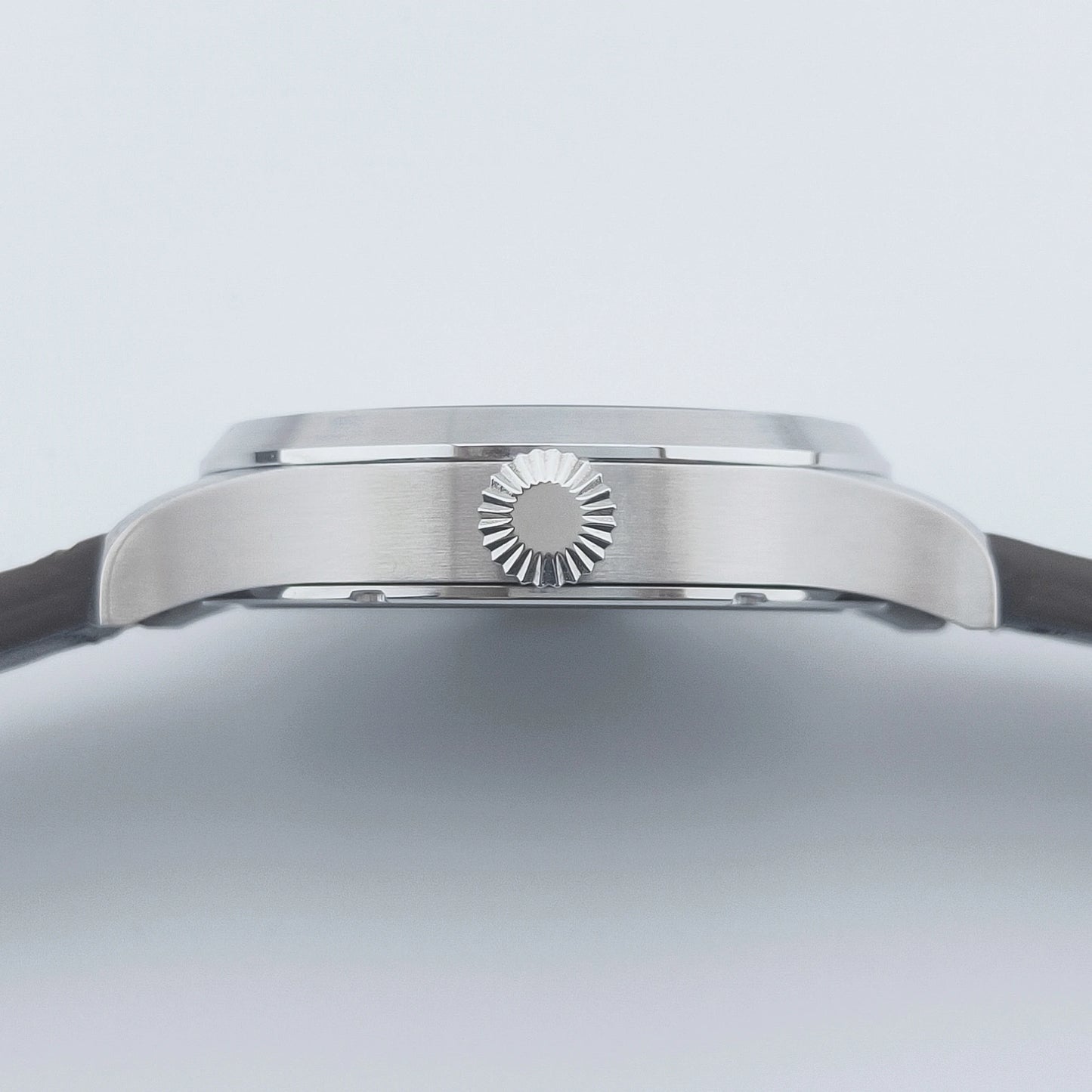 Relógio de Homem Corgeut Luxury com Vidro de Safira, Mostrador de 42 Mm, Movimento de Corda Manual St3600 ou St3601, Caixa em Aço 316L, Resistência à Água 30 M