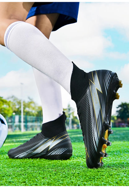 Nouvelles chaussures de football pour hommes, chaussures de match montantes, chaussures de futsal de haute qualité, chaussures de football d'intérieur antidérapantes, baskets d'extérieur, crampons pour gazon, meilleures v