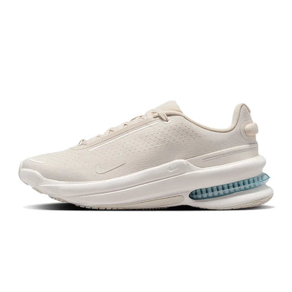 Nike Air Zoom Upturn SC – Bequeme und vielseitige, gepolsterte, rutschfeste und strapazierfähige Low-Top-Wanderschuhe IB2764-102