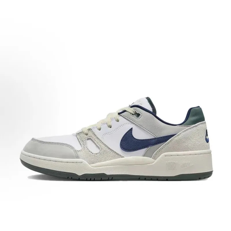 Nike Full Force – modische, bequeme, trendige, vielseitige Sneaker für den Alltag, den Weg zur Arbeit, Sport und Freizeit – Low-Top-Sneaker FB1362-101