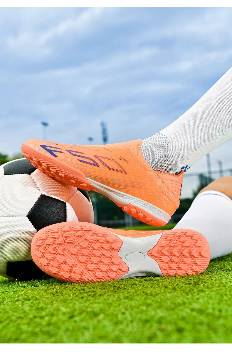 Nouvelles chaussures de football pour hommes, chaussures de futsal d'intérieur antidérapantes, crampons de match de haute qualité, chaussures de football, baskets, chaussures montantes pour terrain gazonné et extérieur