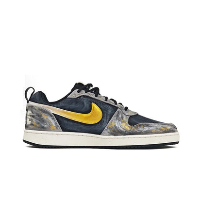 Prilagođene Nike Court Borough Custom "Black Gold Tarot & Apollo" niske muške tenisice
