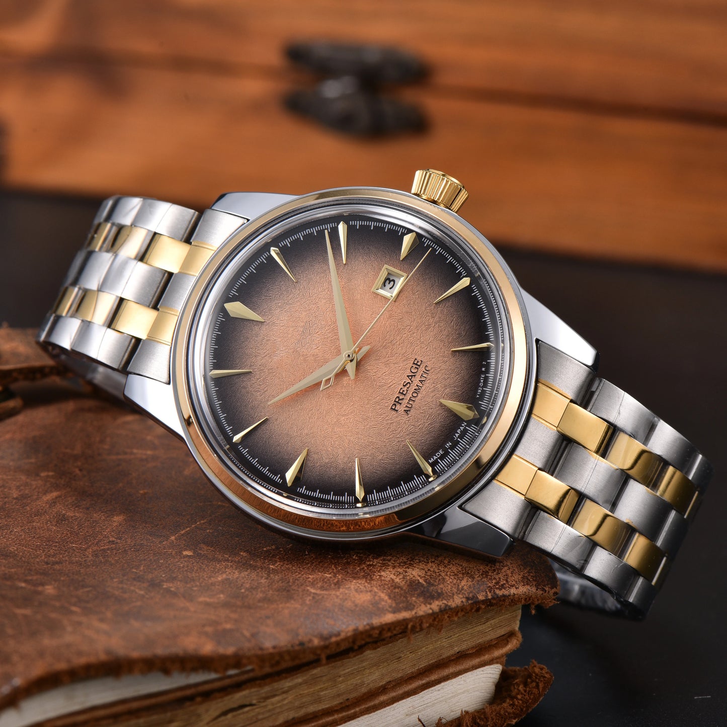 Luxury Retro Men's Self-Winding Automatic Mechanical Watch Radial Sunburst Textured Dial Single Calendar Date Window Polished Stainless Steel Link Bracelet Waterproof Business Dress Male Watch Silver Gold Two Tone Options