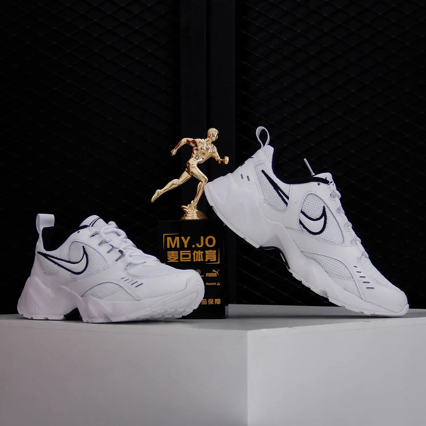 Nike Genuine Air Heights Unisex Ελαφριά Αθλητικά Παπούτσια με Αντικραδασμική Επένδυση CI0603-102