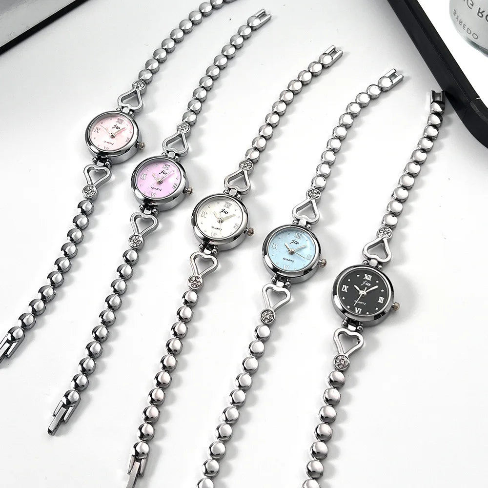 UTHAI CQ398 Fashionable Women watch exquisite heart bracelet waterproof quartz watch light luxury clock gift，watches for woman