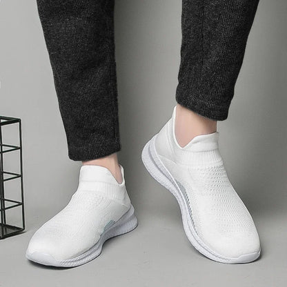Lightweight Men's Walking Shoes Outdoor Soft Male Casual Shoes Flexible Breathable Men Loafers Slip-On Footwear Sneakers 39-48