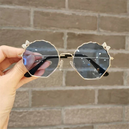 Ochelari de soare la modă pentru copii, băieți și fete, ochelari de soare anti-UV, ochelari drăguți cu fundiță pentru fetițe, ochelari în formă de scoică, ochelari cu ramă metalică