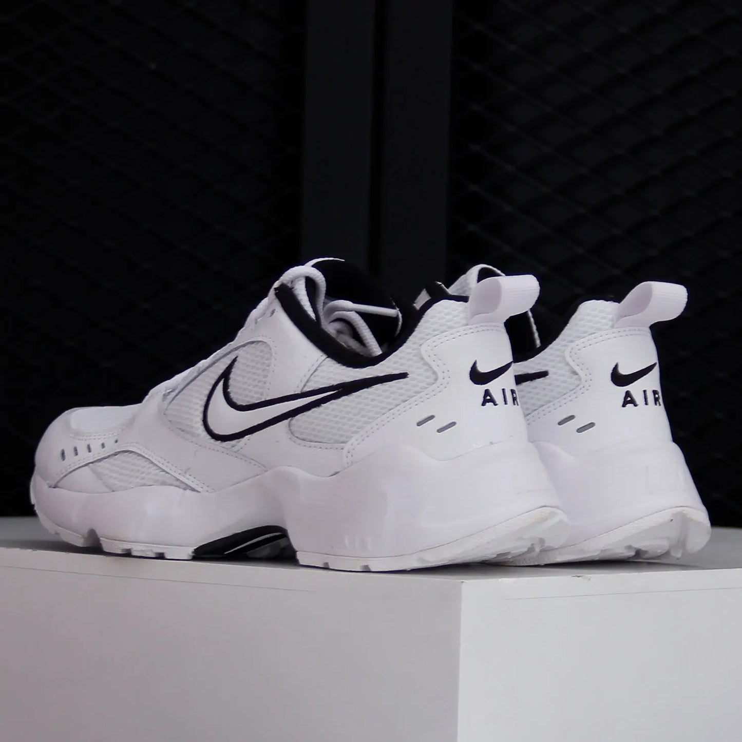Nike Genuine Air Heights Unisex Ελαφριά Αθλητικά Παπούτσια με Αντικραδασμική Επένδυση CI0603-102