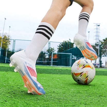 New Men's Soccer Shoes Grass Adult Football Boots FG Ultralight Sport Indoor Cleats Non-Slip Turf Futsal Comfortable  Sneakers