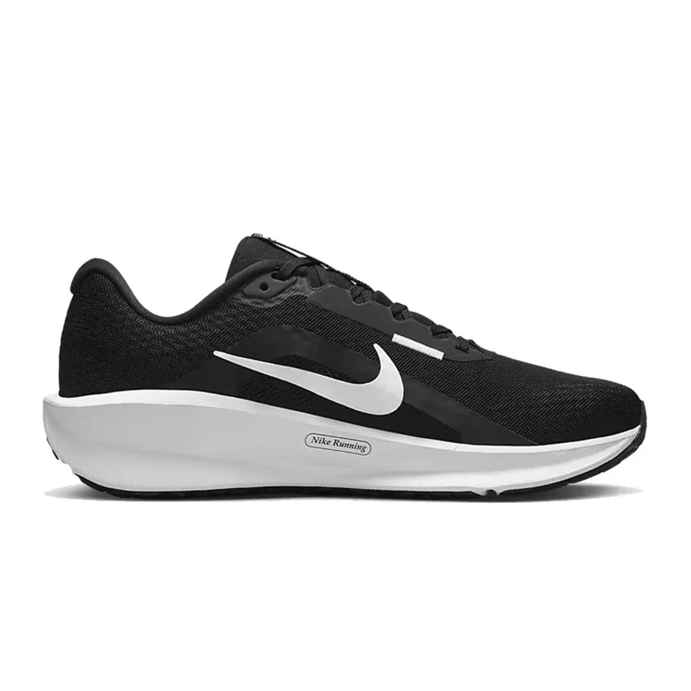 Nike DOWNSHIFTER 13 – Bequeme, atmungsaktive Low-Top-Freizeit- und City-Laufschuhe für Damen, schwarz/weiß, FD6476-001