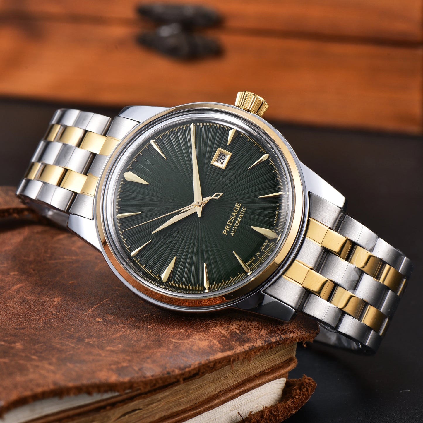 Luxury Retro Men's Self-Winding Automatic Mechanical Watch Radial Sunburst Textured Dial Single Calendar Date Window Polished Stainless Steel Link Bracelet Waterproof Business Dress Male Watch Silver Gold Two Tone Options