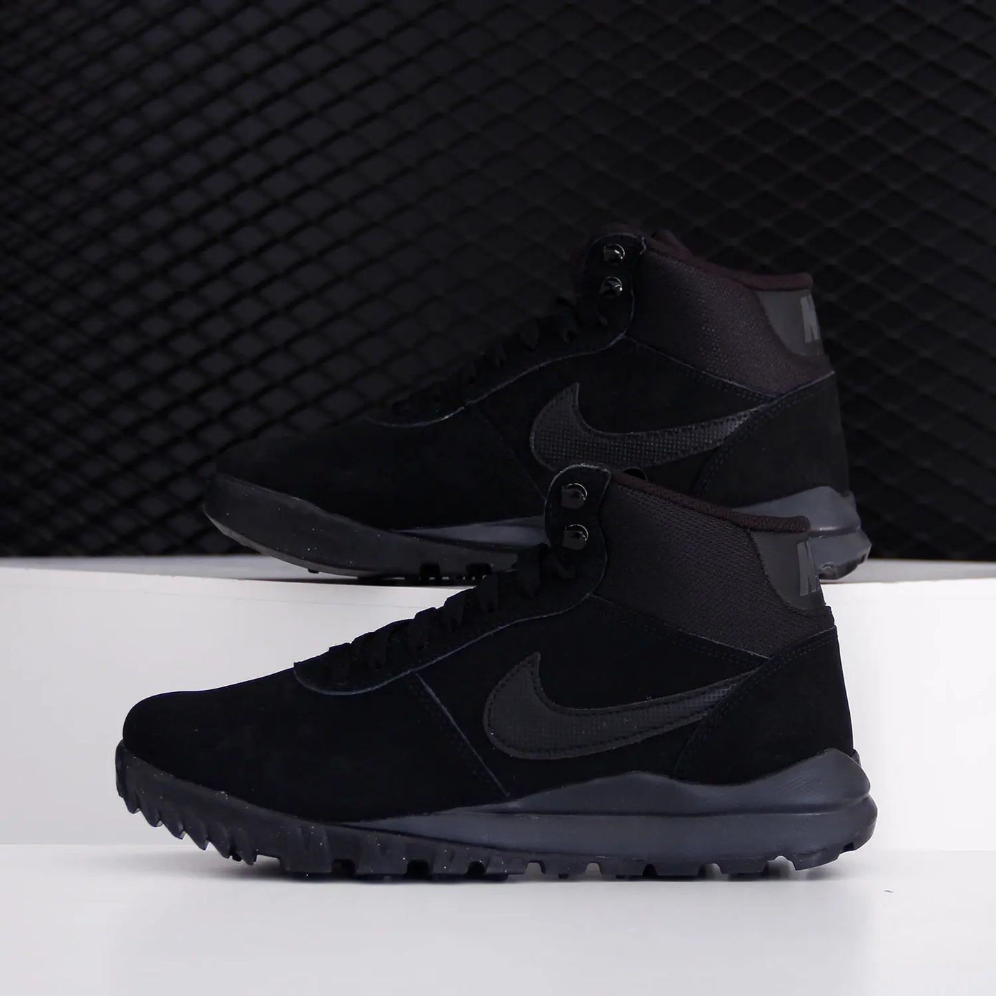 Nike Genuine New Hoodland Suede Outdoor Abrasion-Resistant Shoes 654888-090
