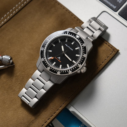 MILITADO  ML25 Quartz Dive Watch VH31 Sweep Second Sapphire Crystal 200M Waterproof BGW9 Lume Ceramic Bezel Men Watch