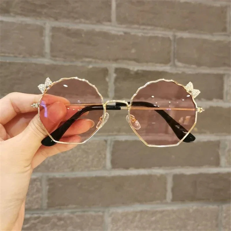 Ochelari de soare la modă pentru copii, băieți și fete, ochelari de soare anti-UV, ochelari drăguți cu fundiță pentru fetițe, ochelari în formă de scoică, ochelari cu ramă metalică