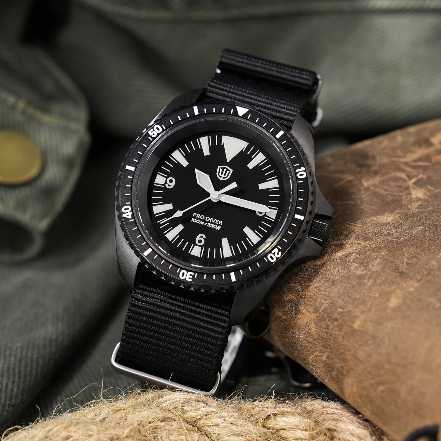 Watchdives WD1980 V3 Quartz Watch 100m Waterproof BGW9 Luminous Nylon Strap Watch Sapphire VH31 Movement Men Watch with Gift Box