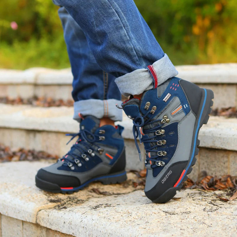 Men's Climbing Shoes, Outdoor Fashion Anti-Slip Wear-Resistant Hiking Boots, Comfortable Waterproof Snow Walking Travel Sports Shoes