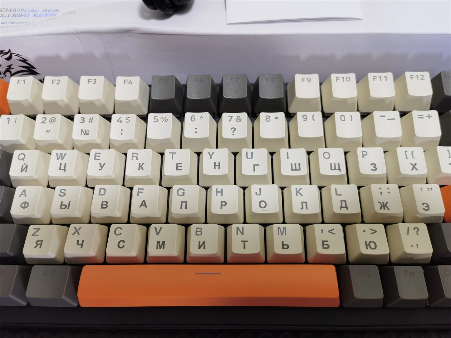 Spanish Mechanical Keyboard Spanish Russian Arabic Korean Thai Gaming Keyboard 95 Key Layout Backlight Type C With Numpad SK15