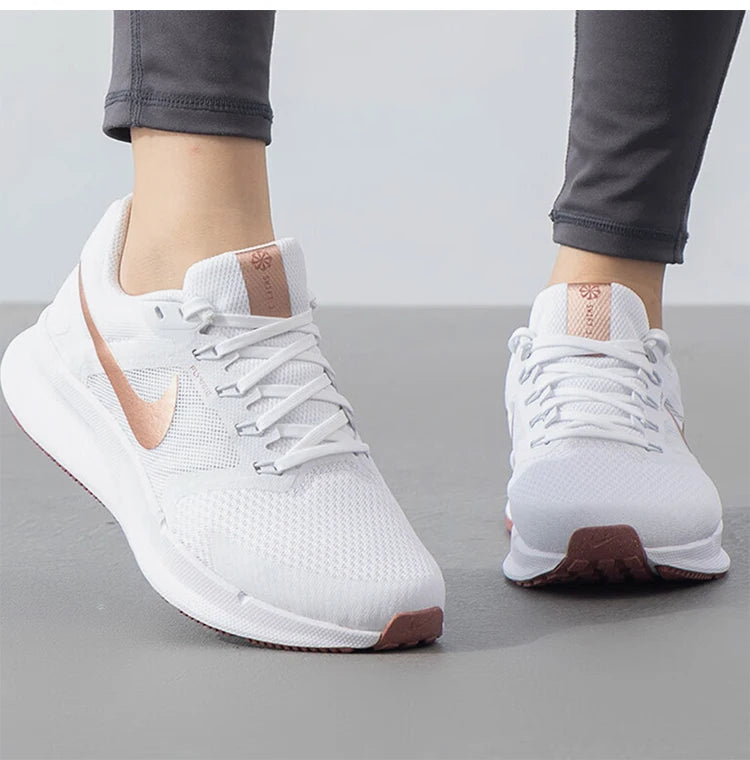 Nike auténtico W Nike Run Swift 3 Zapatillas de running transpirables para mujer DR2698-105