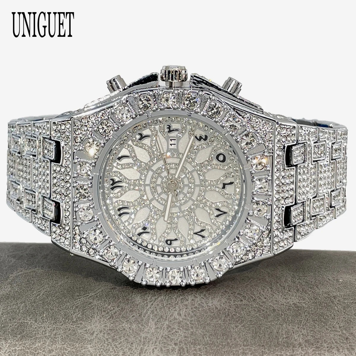 UNIGUET Hip Hop Wristwatch For Men Luxury lce Out Full Diamond Watches Fashion Green Watch Waterproof Clock Man 2026 Hot Sale