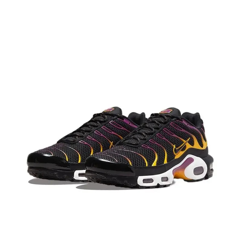 Nike Air Max Plus, chaussures de sport pour hommes, modèle noir et violet, en tissu respirant, avec amorti, pour l'entraînement, DX2663-001.