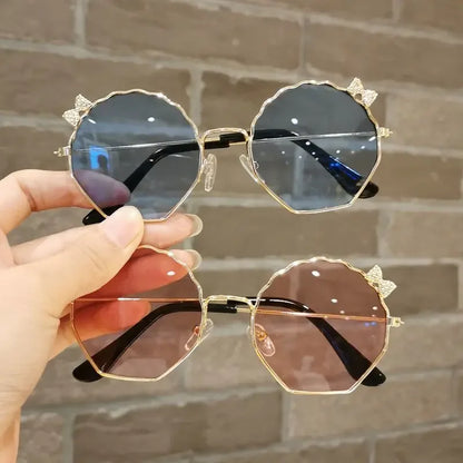 Ochelari de soare la modă pentru copii, băieți și fete, ochelari de soare anti-UV, ochelari drăguți cu fundiță pentru fetițe, ochelari în formă de scoică, ochelari cu ramă metalică