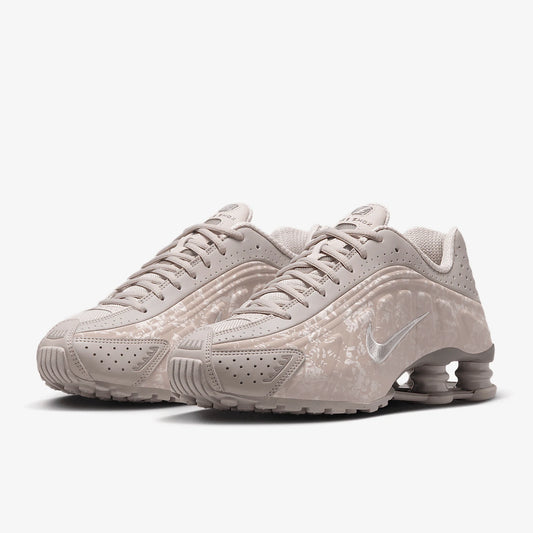Aidot Nike Shox R4 -naisten pehmustetut matalavartiset juoksukengät HV0934-001
