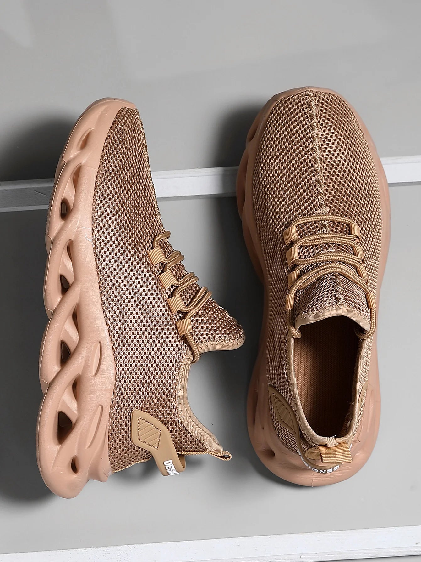 Men Casual Sport Shoes Breathable Lightweight Sneakers Outdoor Mesh Black Running Shoes Athletic Jogging Tennis Walking Shoes