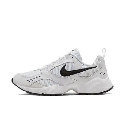 Nike Air Heights – gepolsterte, bequeme und leichte, atmungsaktive, rutschfeste und strapazierfähige Laufschuhe für den Alltag CI0603-102