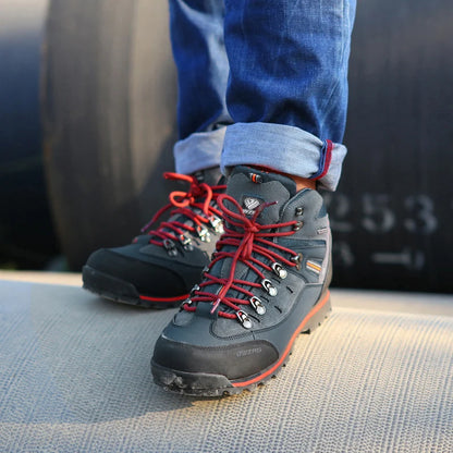 Men's Climbing Shoes, Outdoor Fashion Anti-Slip Wear-Resistant Hiking Boots, Comfortable Waterproof Snow Walking Travel Sports Shoes