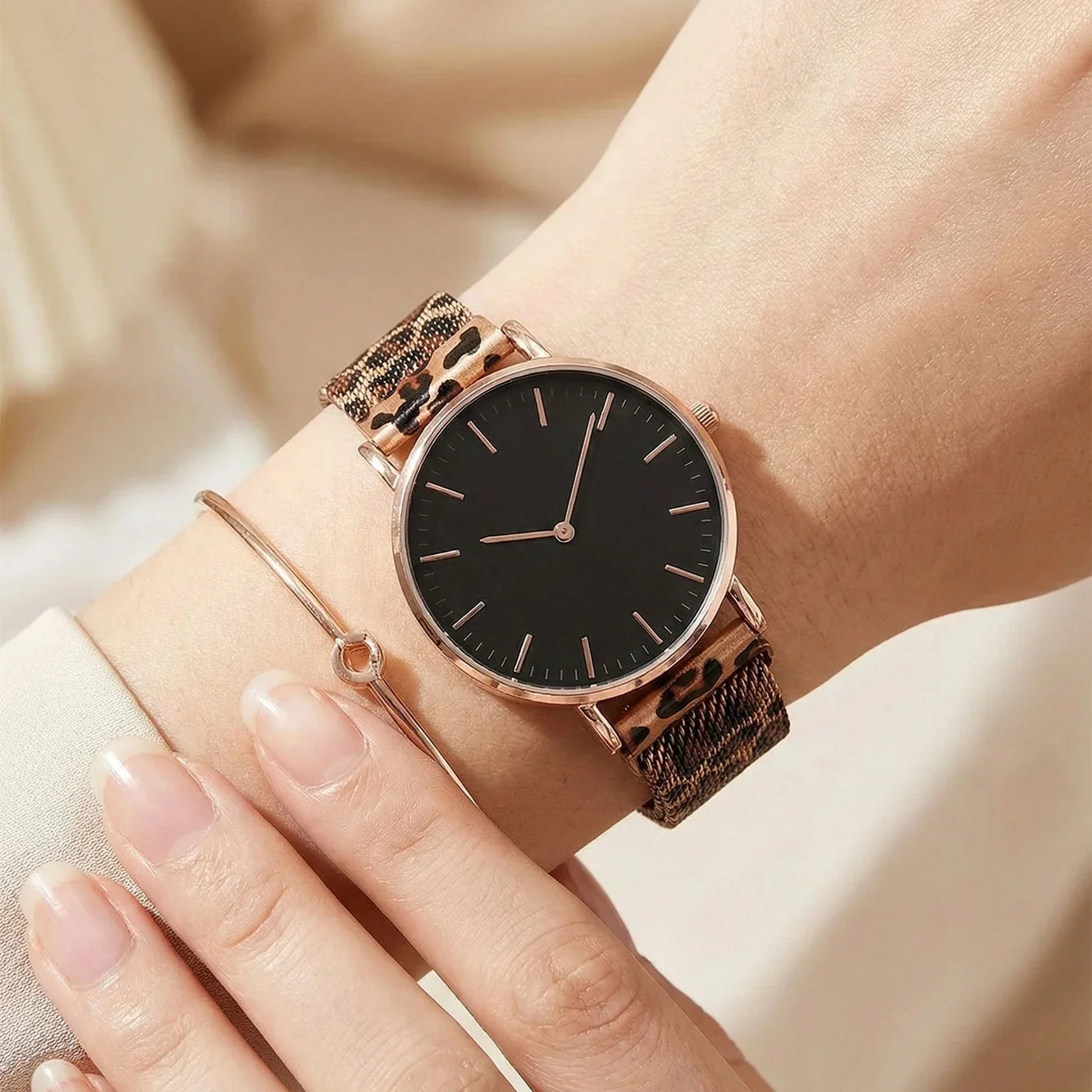 Ultra-thin Fashion Women's Watches Luxury Leopard Pattern Mesh Band Ladies Quartz Wristwatches Minimalist Female Clock Reloj