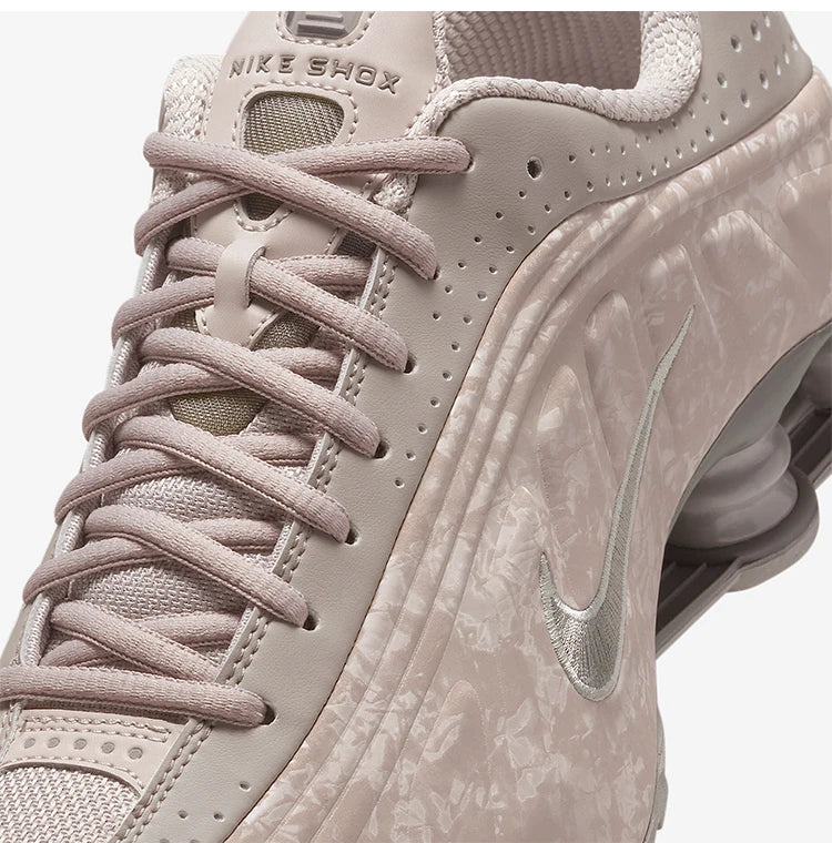 Nike genuine Shox R4 Women's Cushioned Low-Cut Running Shoes HV0934-001