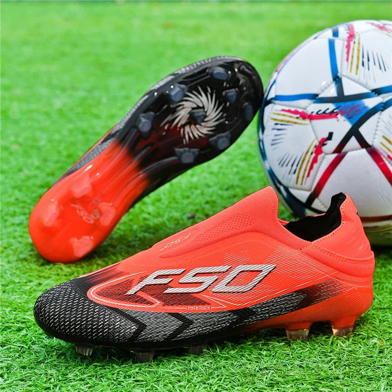 Nouvelles chaussures de football pour hommes, chaussures de sport d'extérieur, chaussures de soccer ultralégères, chaussures de futsal antidérapantes, de haute qualité, à cheville haute, respirantes, pour match