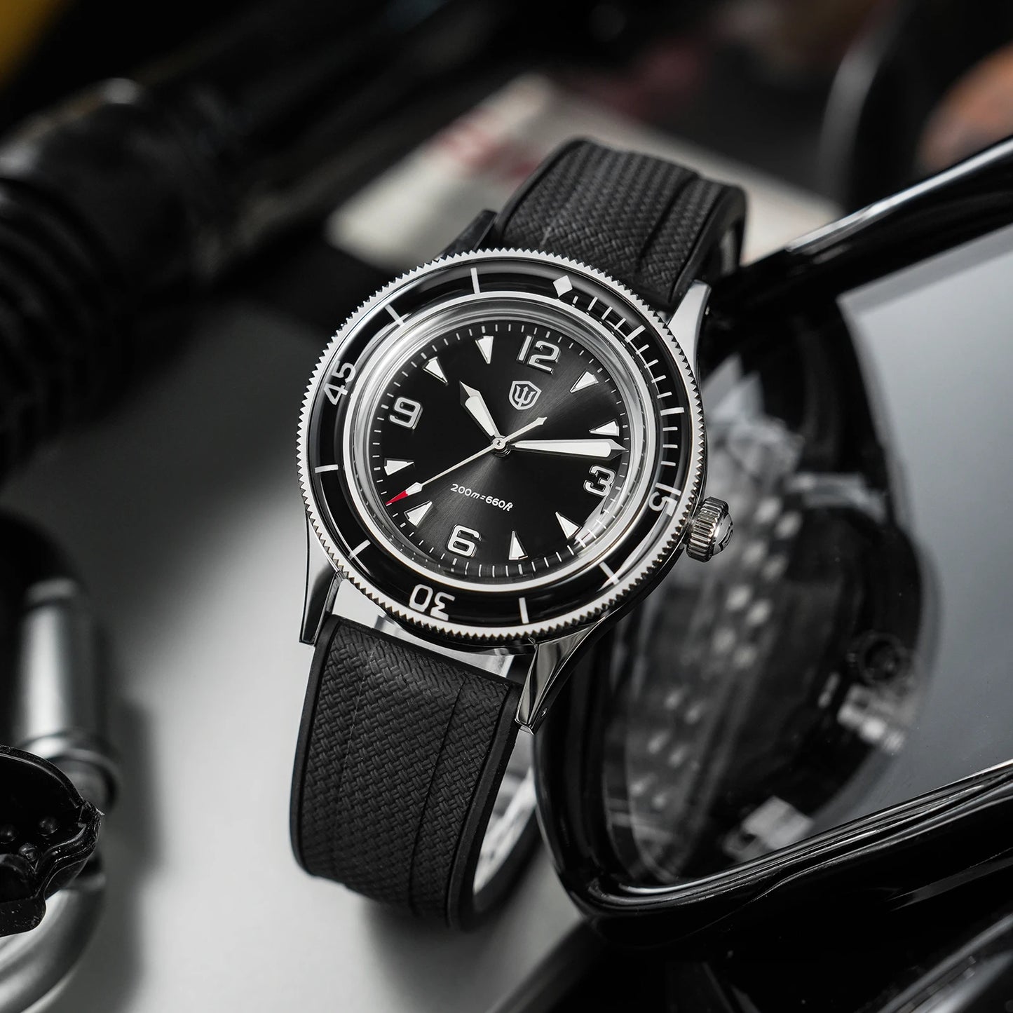 Watchdives WD50Q 38mm Watch Stainless Stee VH31 Sweep Seconds Quartz Movement Men Watches Bubble Sapphire Luminous Waterproof