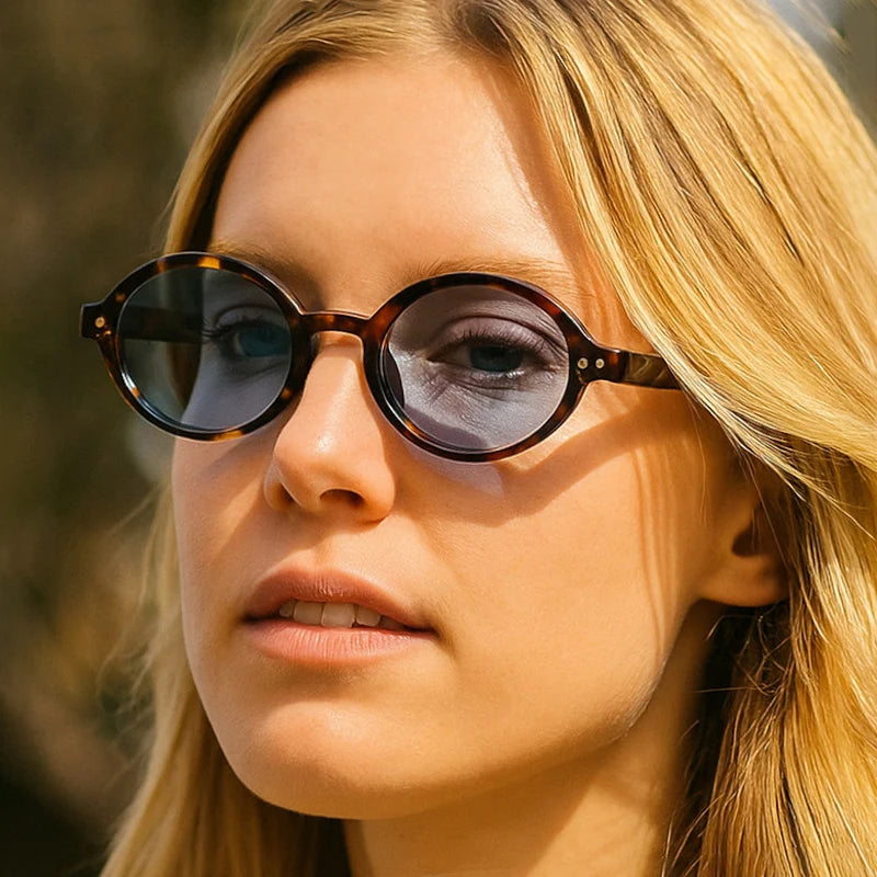 Ochelari de soare SO&EI Retro, mici, ovali, pentru femei, cu nituri, model leopard, pentru bărbați, stil punk, cu protecție UV400