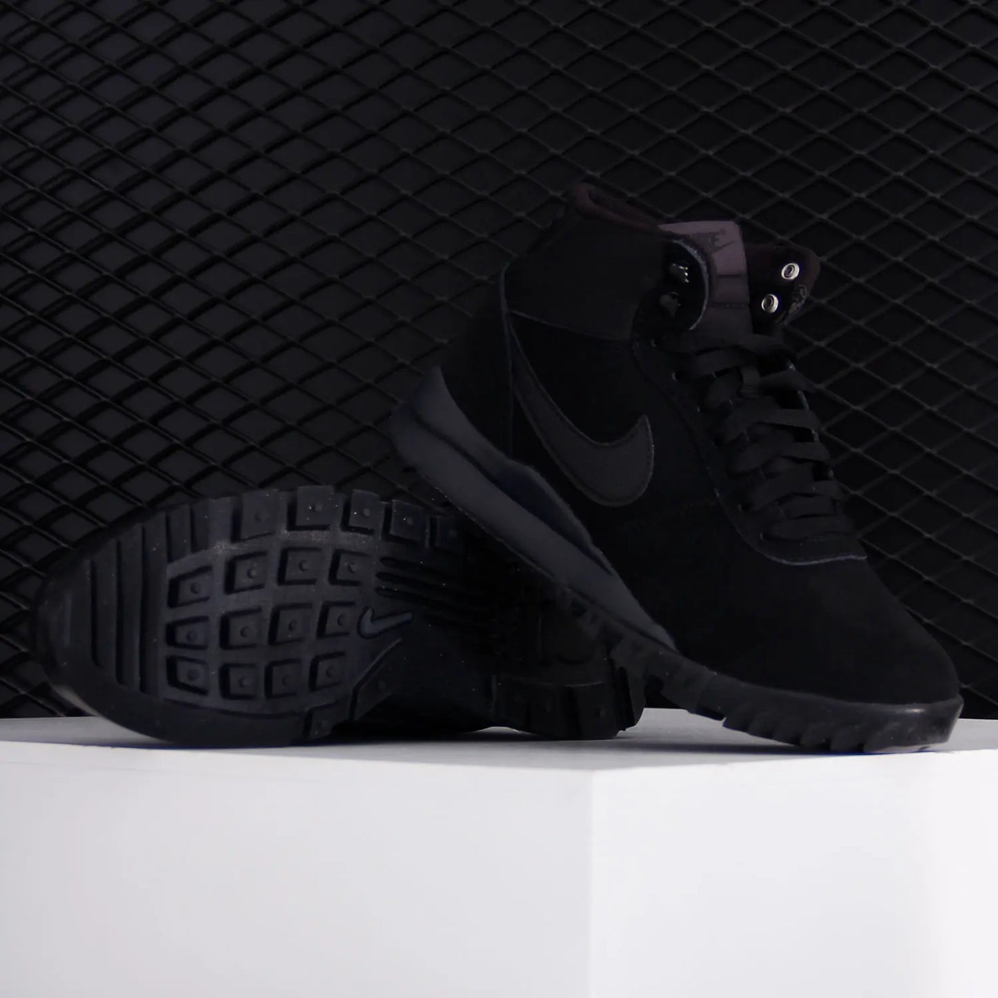 Nike Genuine New Hoodland Suede Outdoor Abrasion-Resistant Shoes 654888-090