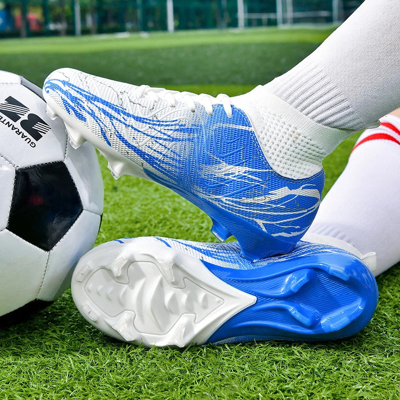 Nouvelles chaussures de football pour hommes, très vendues, chaussures de football à tige haute, crampons de futsal pour terrain en herbe, baskets d'intérieur de haute qualité, antidérapantes pour l'extérieur.