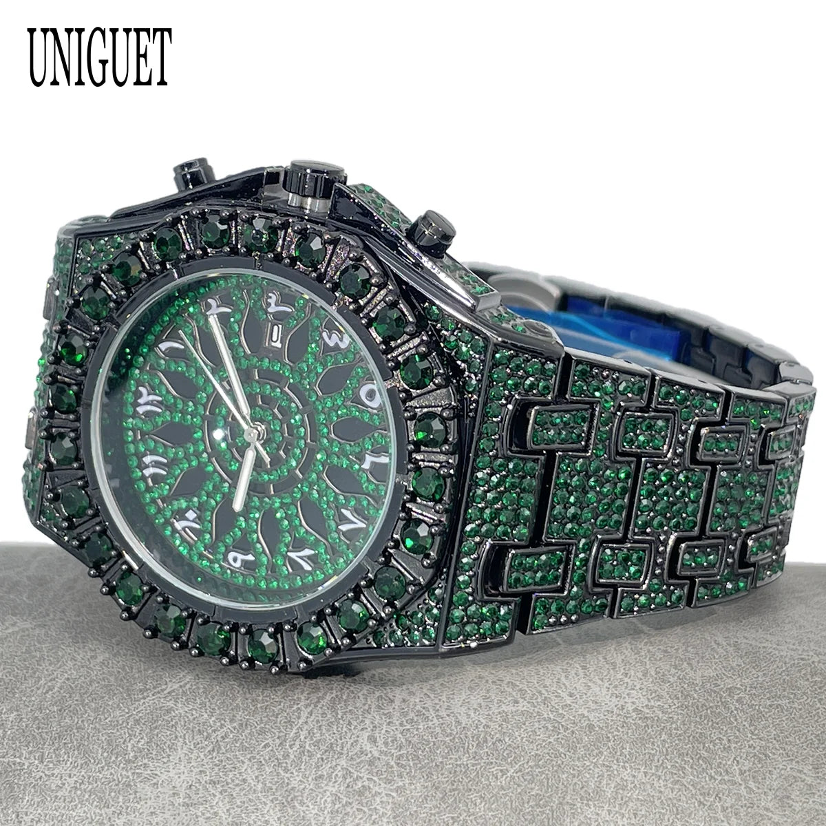 UNIGUET Hip Hop Wristwatch For Men Luxury lce Out Full Diamond Watches Fashion Green Watch Waterproof Clock Man 2026 Hot Sale