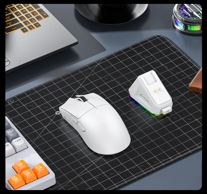 Mouse wireless Attack Shark X11&R1 Tri Mode Bluetooth con base di ricarica RGB, ergonomico e leggero, accessorio per PC gamer