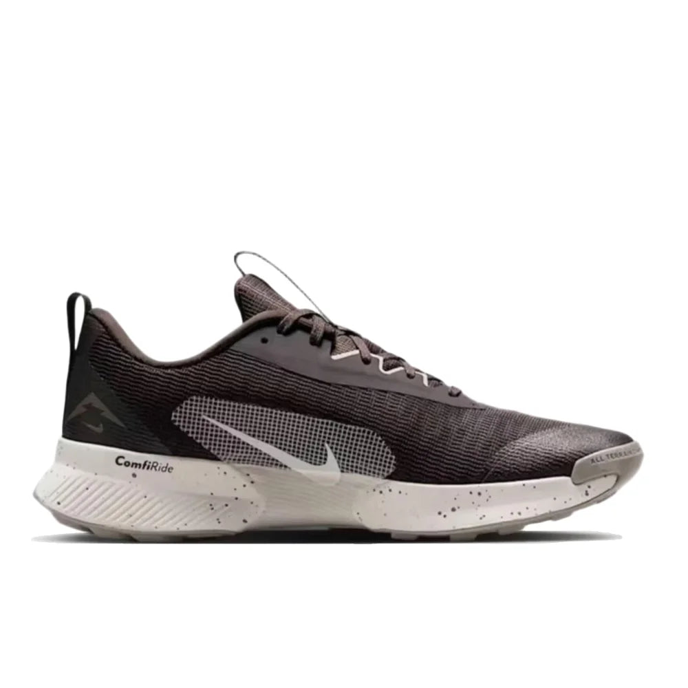 NIKE JUNIPER TRAIL 3 Vyriški patogūs, neslystantys, patvarūs treniruočių ir bėgimo bateliai, rudi/balti, FQ0904-203