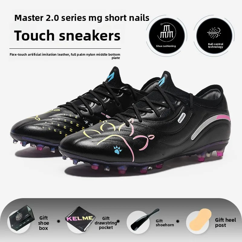 Chuteiras de Futebol Kelme para Adulto MG com Pitões Curtos, Botas de Treino de Futebol para Homem, Calçado Profissional de Competição Específico para Relva