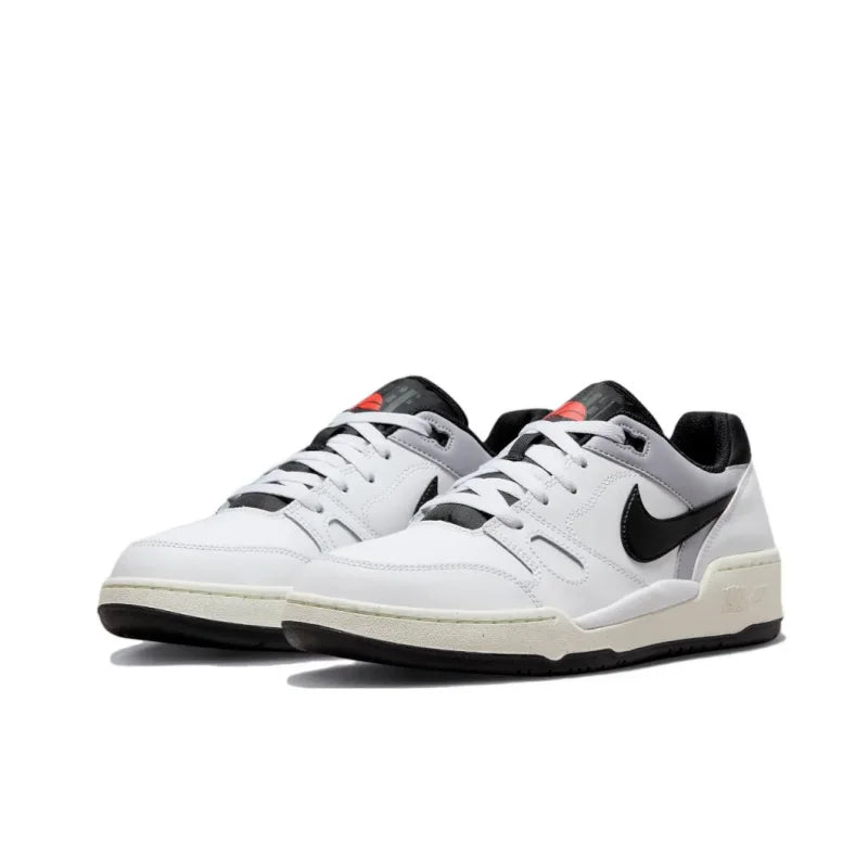 Nike Full Force – modische, bequeme, trendige, vielseitige Sneaker für den Alltag, den Weg zur Arbeit, Sport und Freizeit – Low-Top-Sneaker FB1362-101