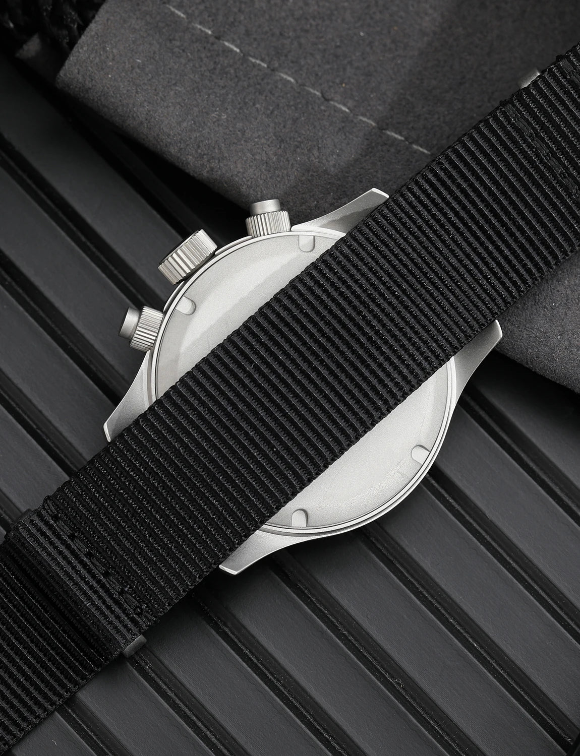 Militado ML1868 Watch VK61 Quartz Movement 100m Waterproof Watches Men Stainless Steel Chronograph Sapphire Crystal Wristwatch