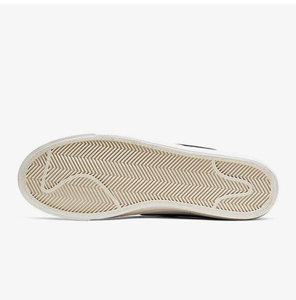 Nike Authentic 202 Frühjahrsneuheit BLAZER LOW LX Damen-Sport-Sneaker mit Schnürung für den Alltag CZ1055-100