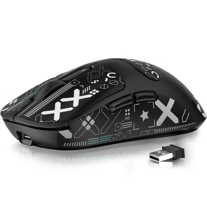 ATTACK SHARK X3 trådløs gamingmus PixArt PAW3395 49g SUPERLIGHT, BT/2.4G trådløs/kablet, 6 justerbare DPI op til 26000
