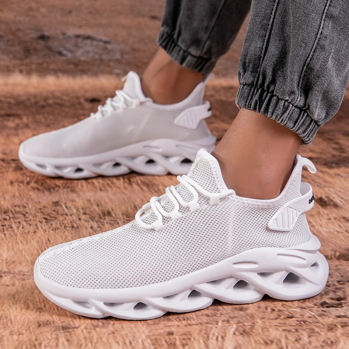 Men Casual Sport Shoes Breathable Lightweight Sneakers Outdoor Mesh Black Running Shoes Athletic Jogging Tennis Walking Shoes