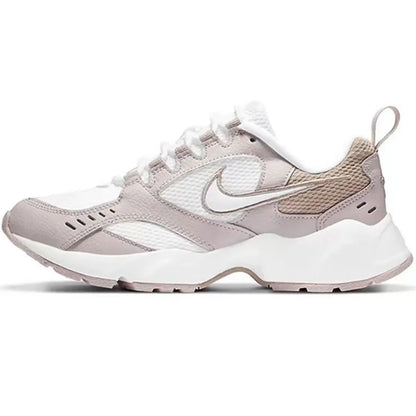 Nike Air Heights – gepolsterte, bequeme und leichte, atmungsaktive, rutschfeste und strapazierfähige Laufschuhe für den Alltag CI0603-102