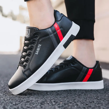 Men's Casual Skateboarding Shoes White Shoes Outdoors Leisure Sneakers Breathable Walking Shoes Flat Shoes Chaussure Homme 39-48