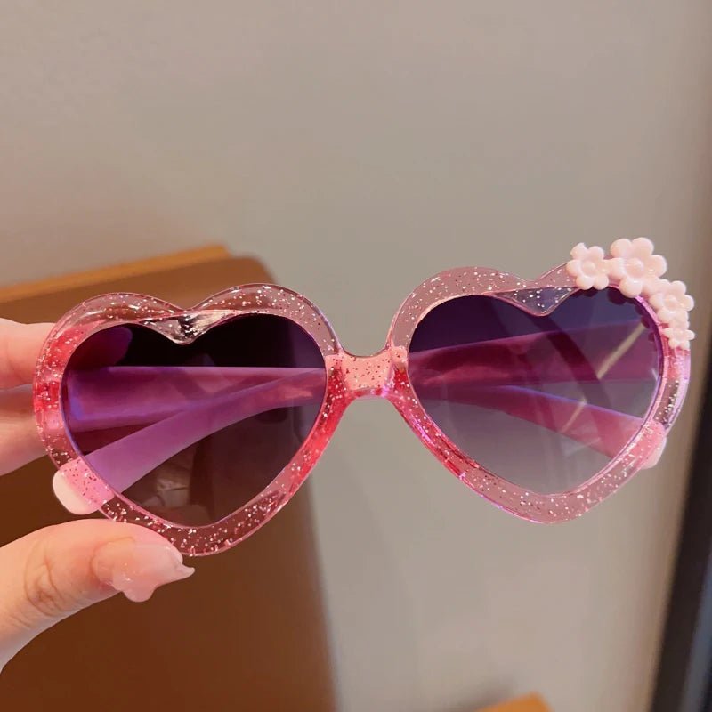 Baby Girls Cute Acrylic Heart Shape Flowers UV400 Sunglasses Children Outdoor Sun Protection Sunglasses Kids Sun Glasses